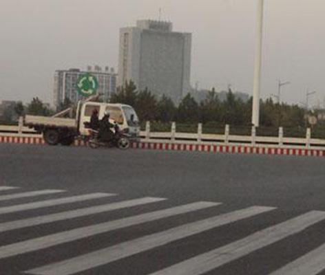 道路护栏